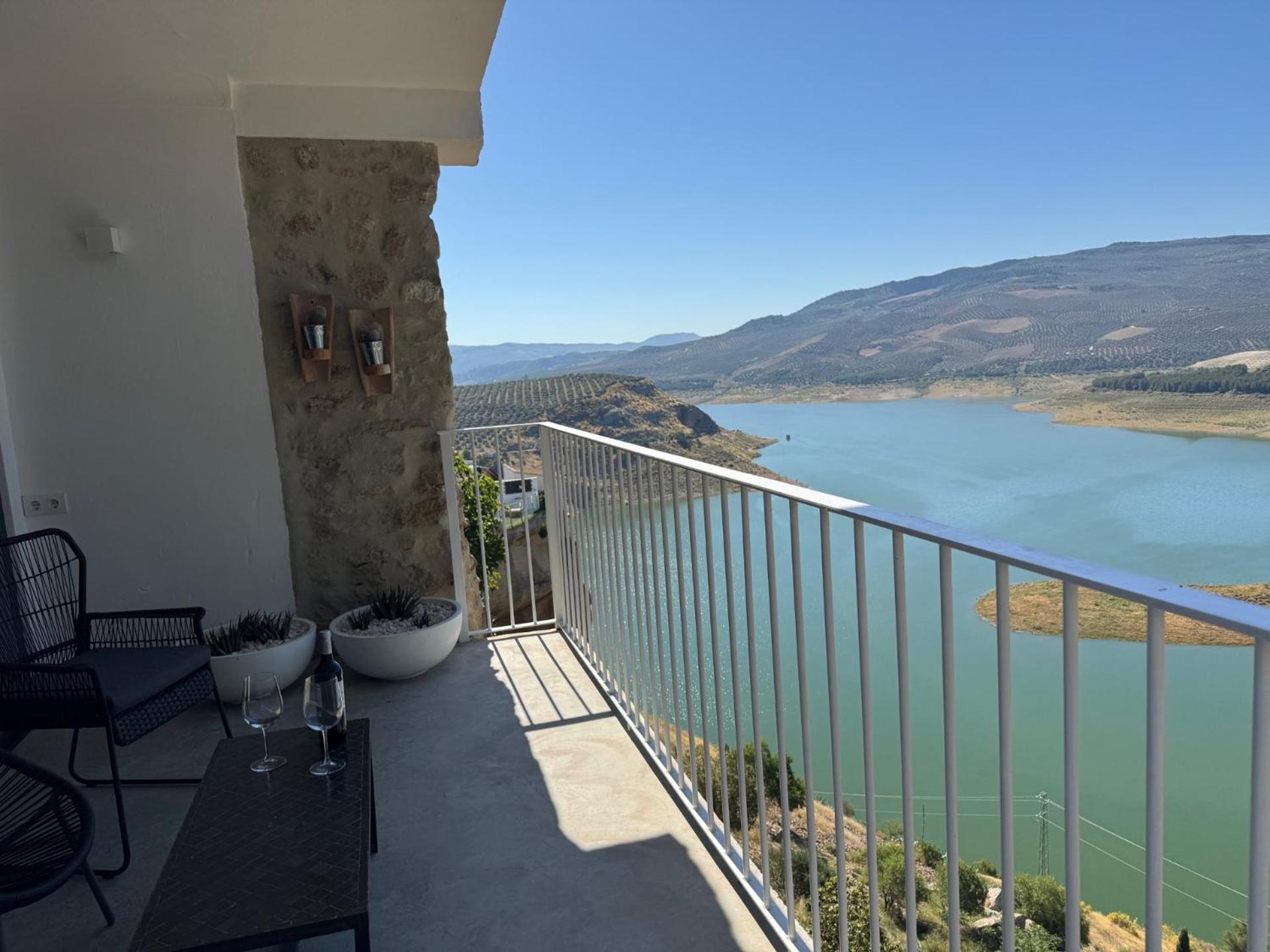 Casa Trece Villa Iznájar Exteriör bild