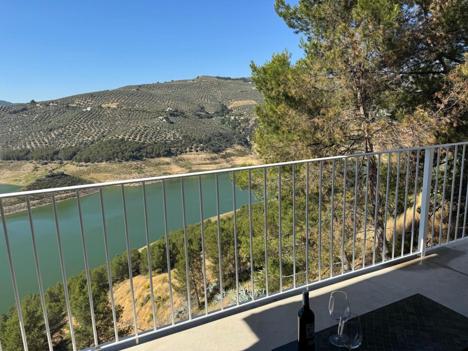 Casa Trece Villa Iznájar Exteriör bild